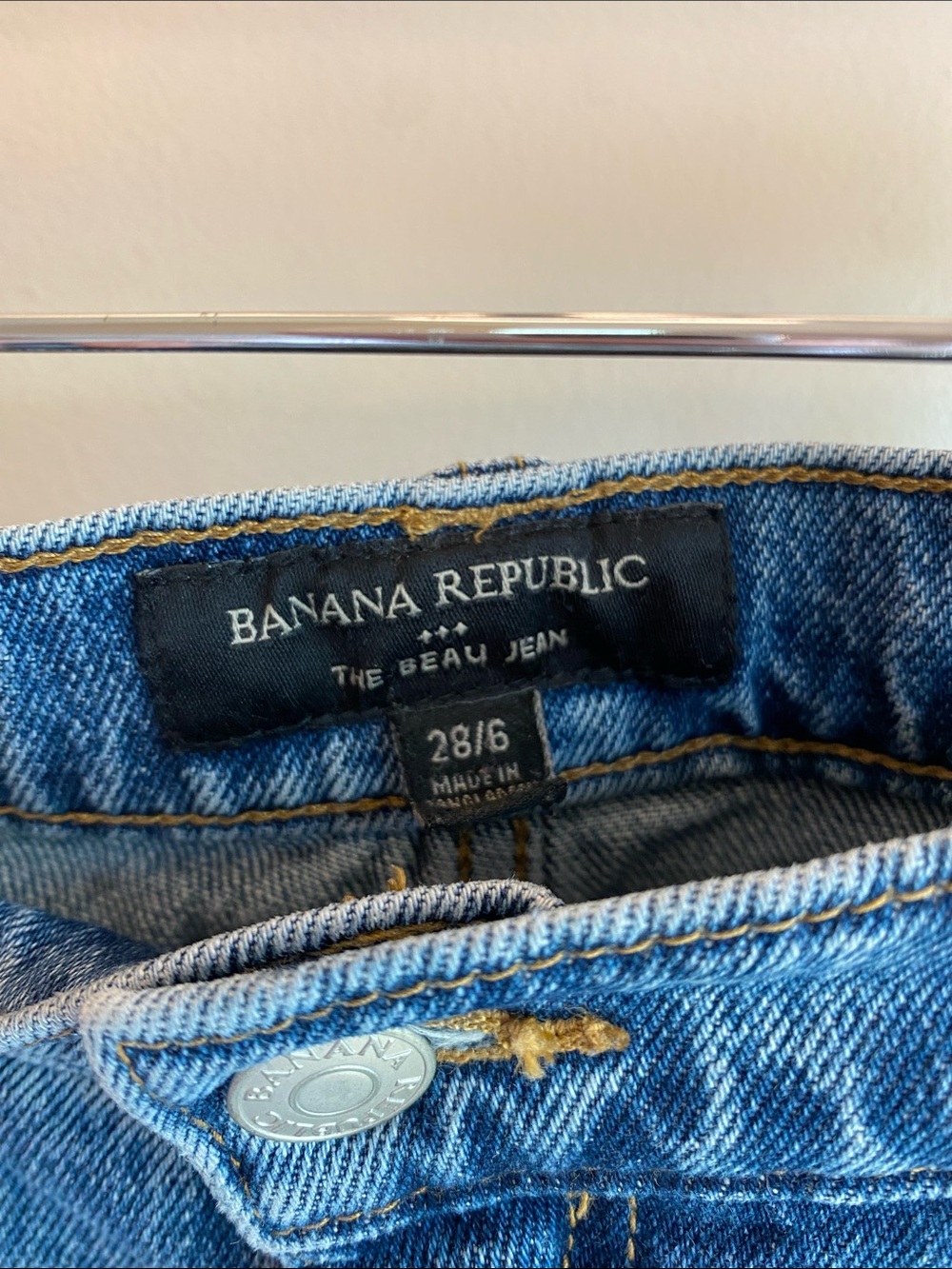 Banana Republic Factory Cuff Beau Jean - Picture 2 of 5
